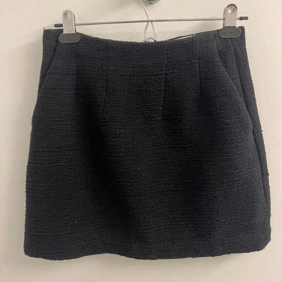 Aritzia, Wilfred, Kinsley Mini Skit, Black, Size 4, Barely Worn - Picture 6 of 6